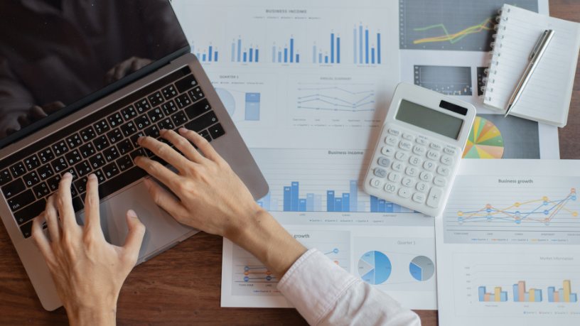 Descubra com Teciomar Ábila como equilibrar a diversificação de investimentos sem comprometer seu planejamento financeiro.